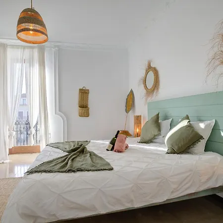 Hotelet Oms Mozart By Rentallorca Guest house